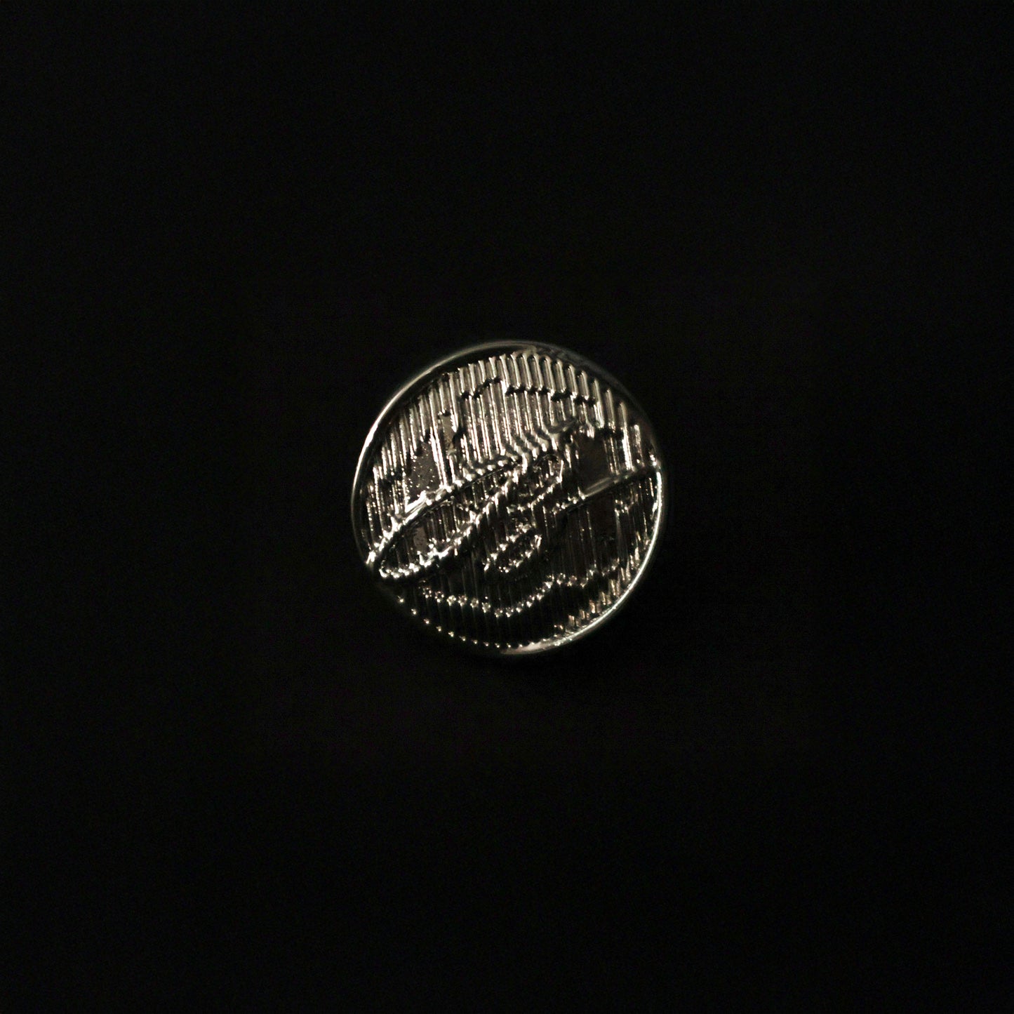 Gummy B｜B-SIGN 浮雕弧面半立體胸針 B-SIGN Embossed Curved Semi-3D Pin｜胸針